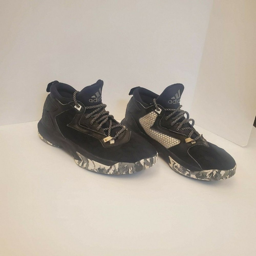 Adidas damian lillard Black/White Basketball Shoes